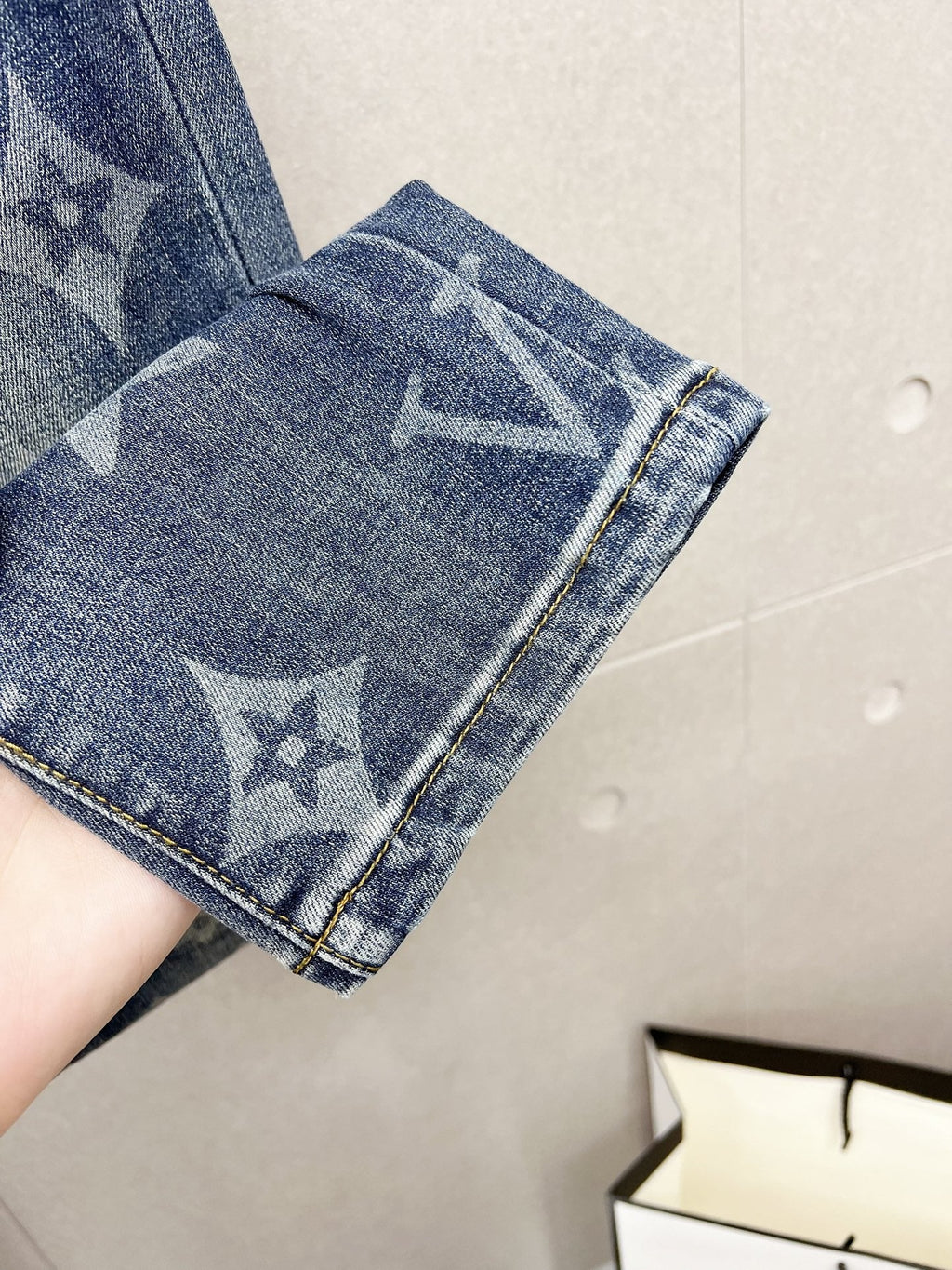 LV BLUE MONOGRAM DENIM JEAN 239499