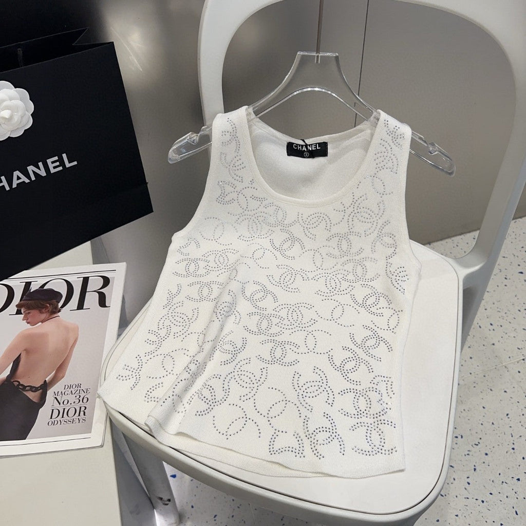 SLEEVELESS TOP 643224 IN WHITE COTTON EMBOSSED LOGO