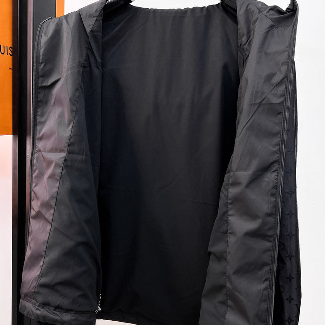 LV BLACK JACKET 239519