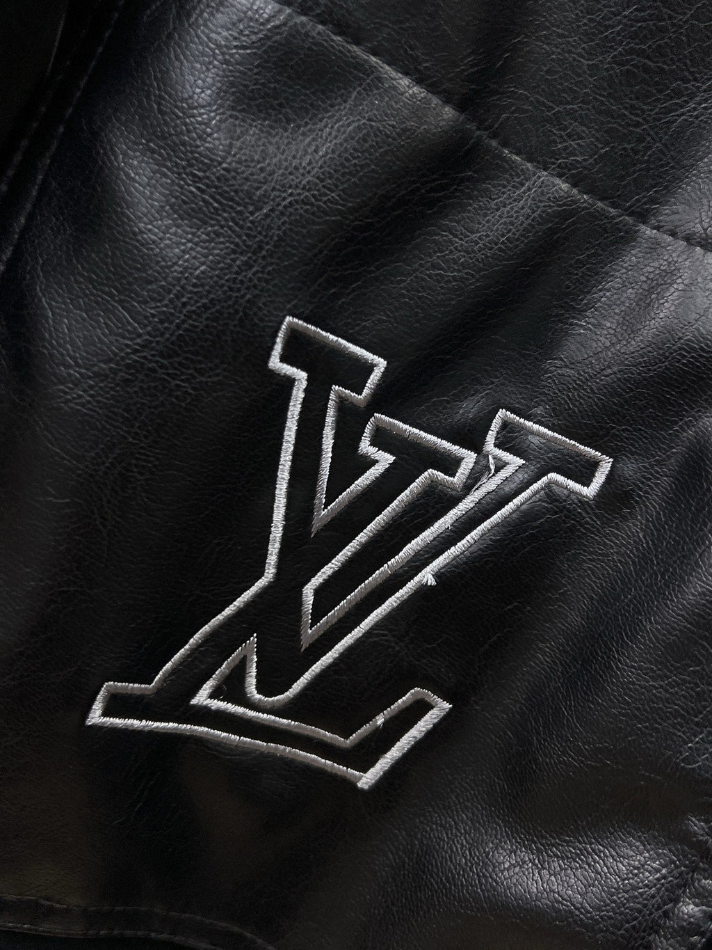 LV BLACK CALFSKIN JACKET 239522