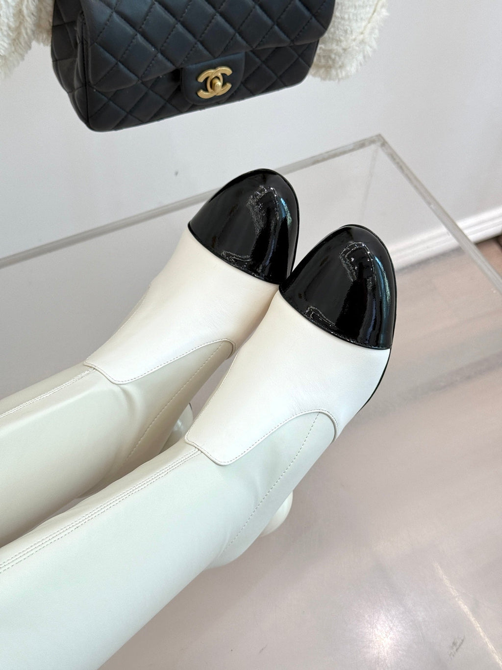 CC PEARL HIGH BOOTS IN WHITE CALFSKIN