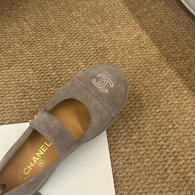 CHANEL 26S MARY JANE FLATS IN TAUPE  BROWN SUEDE CC LOGO