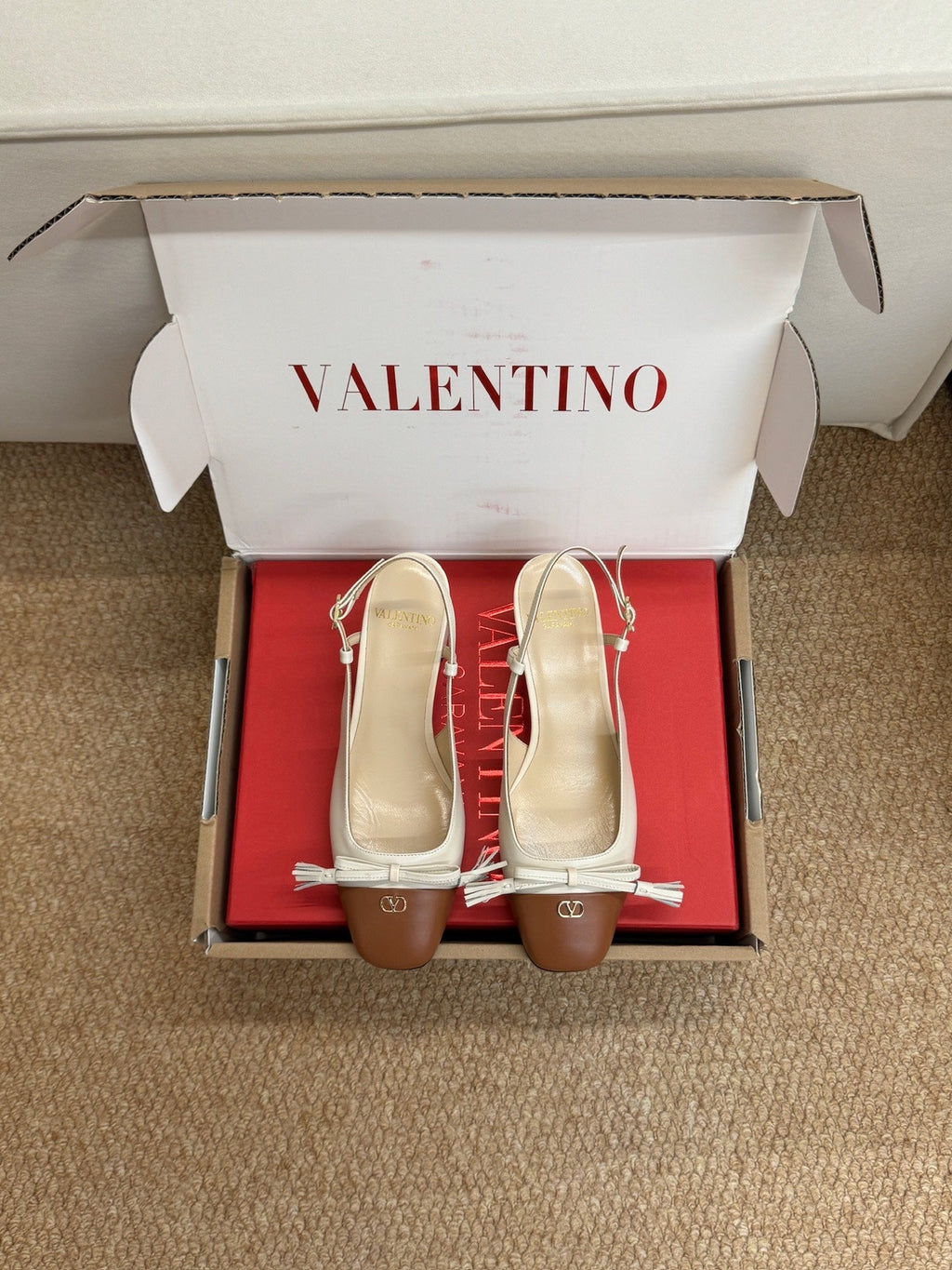 VALENTINO 26S HIGH HEEL SLINGBACKS IN BROWN AND CREAM WHITE CALFSKIN