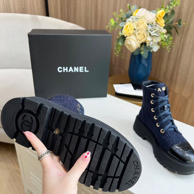 SHORT BOOTS IN DENIM BLUE TWEED AND BLACK CALFSKIN