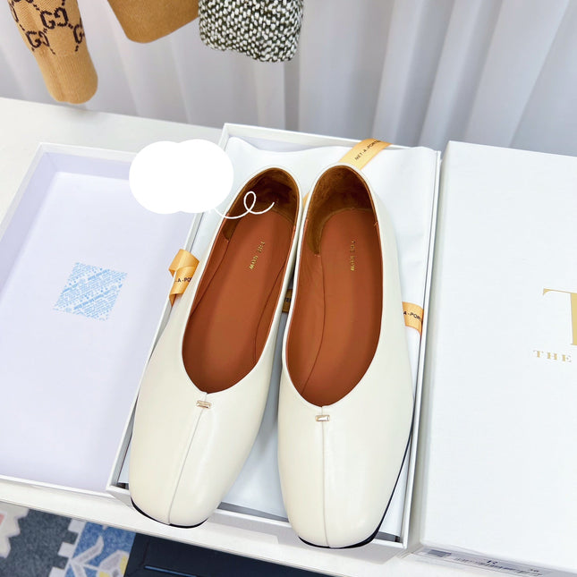 THE ROW 26S SQUARE TOE BALLET FLATS IN IVORY WHITE CALFSKIN