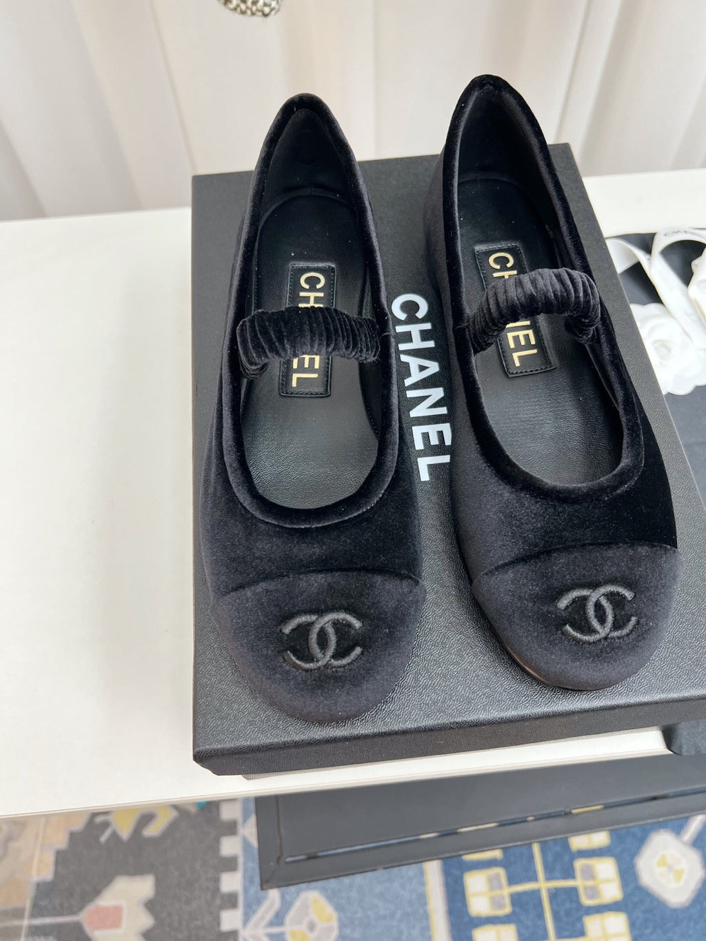 CC MARY JANE FLAT IN BLACK VELVET