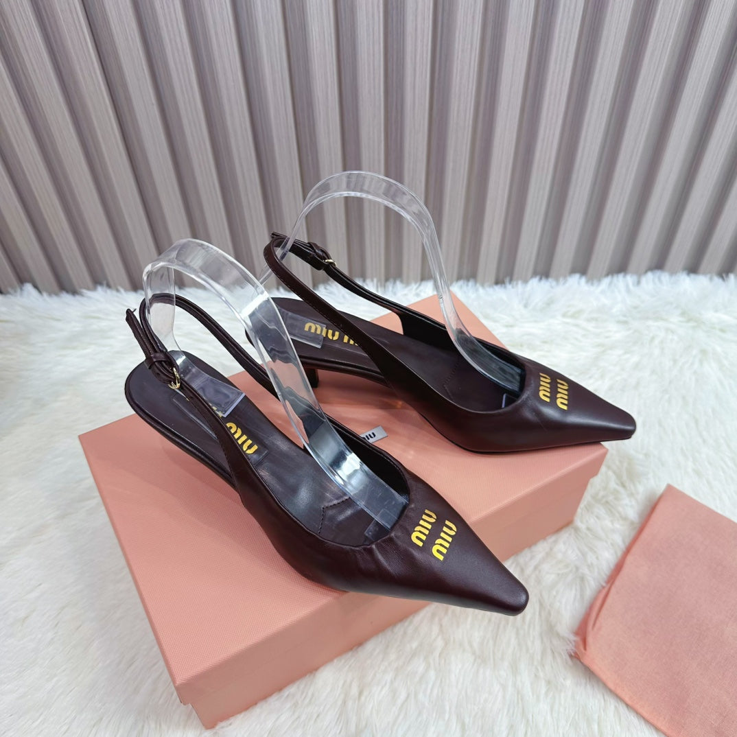 POINTED-TOE SLINGBACK IN MAHOGANY LAMBSKIN