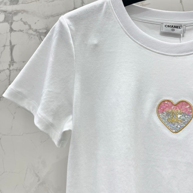 CHANEL 26S SHORT-SLEEVE T-SHIRT 831