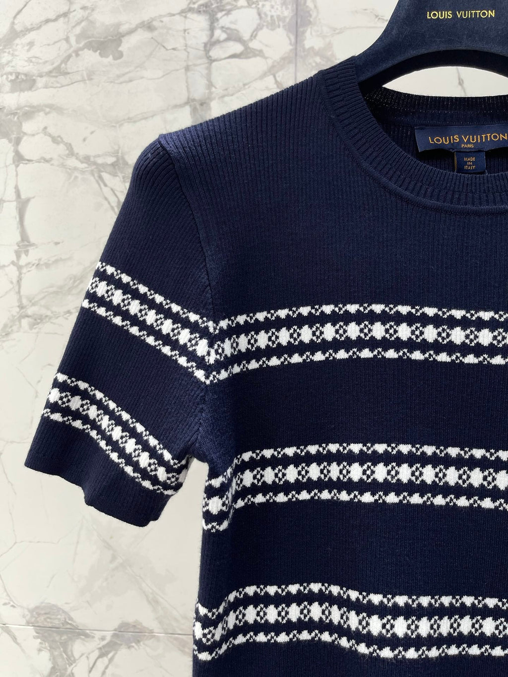 LV 26S SHORT-SLEEVED SWEATER STYLE 257