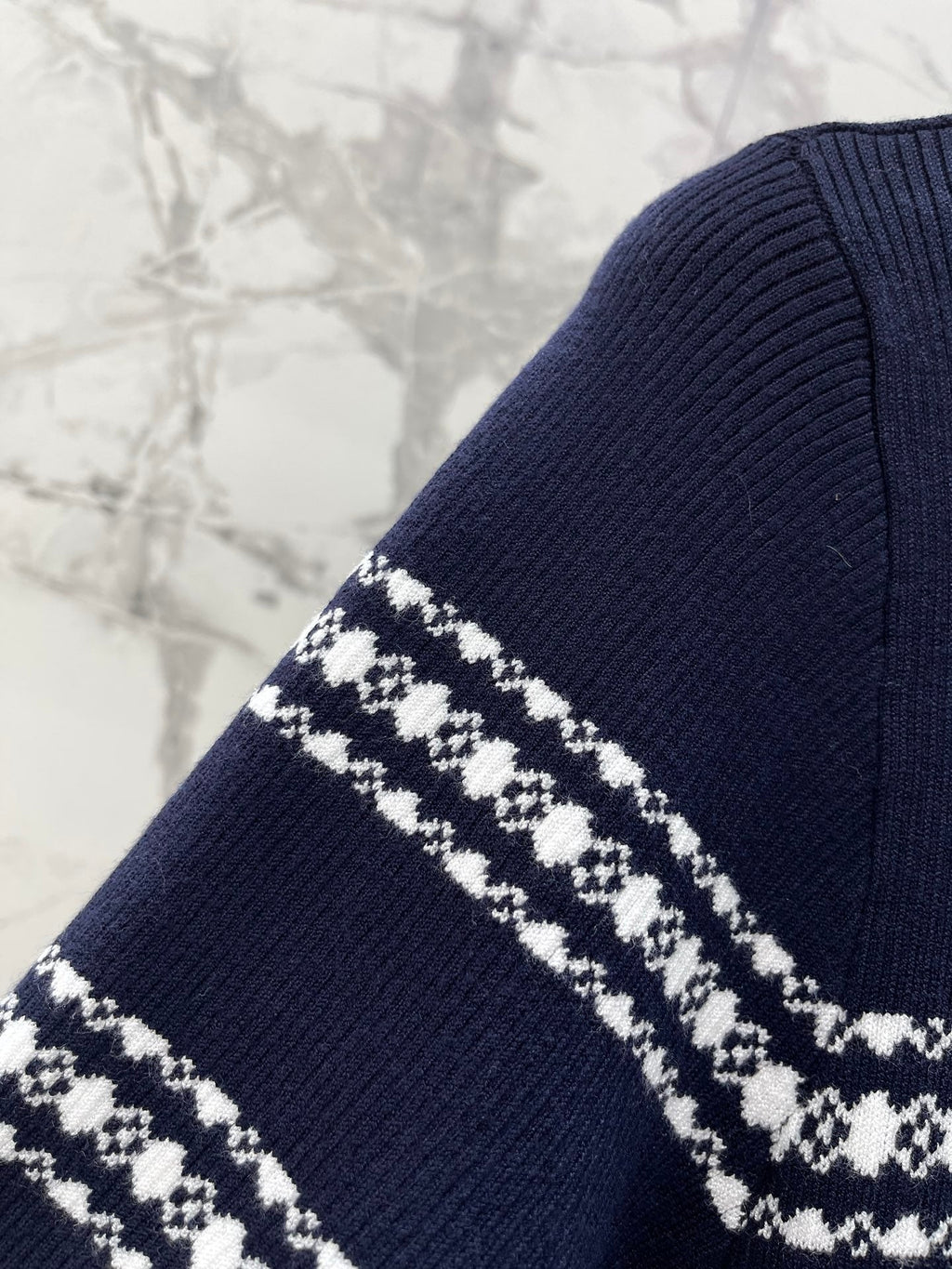 LV 26S SHORT-SLEEVED SWEATER STYLE 257