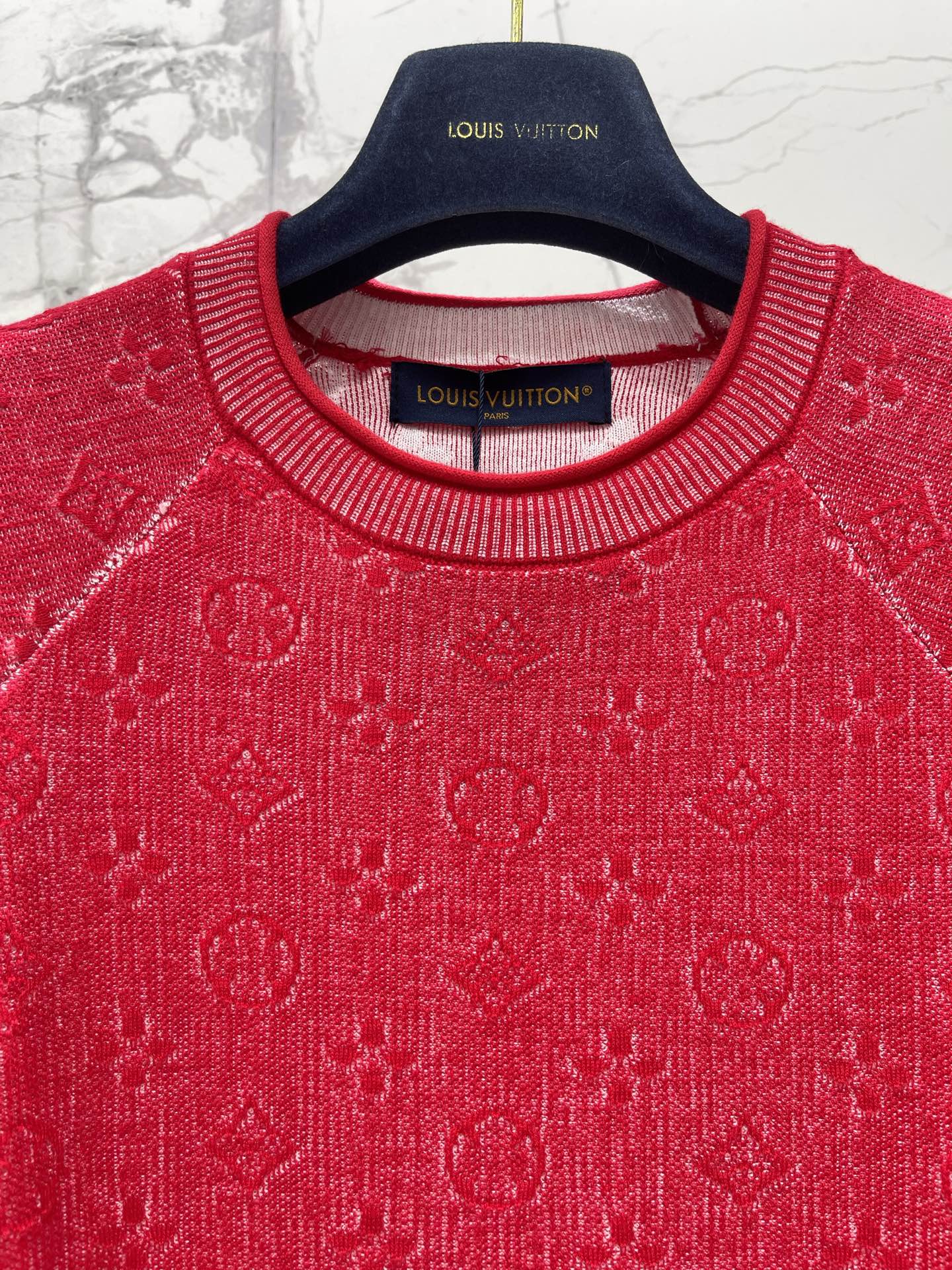 LV 26S SHORT-SLEEVED SWEATER STYLE 198