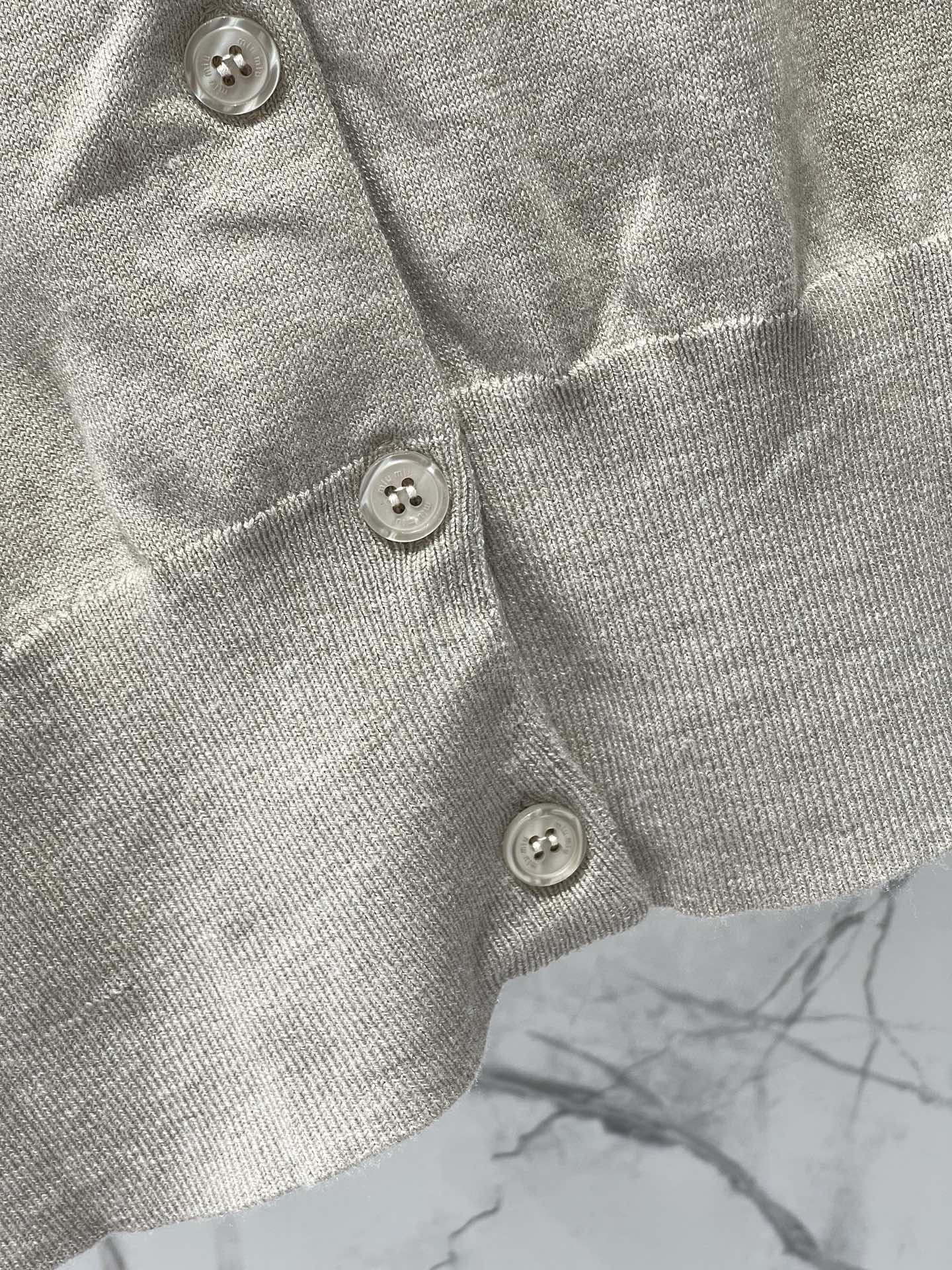 MIUMIU 26S SHORT SLEEVE KNIT TOP 1147