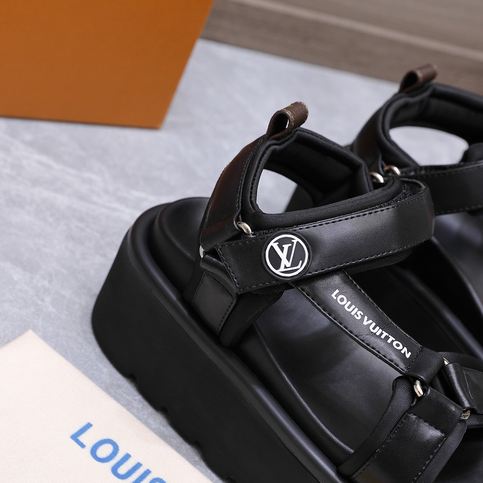 LV 26S CHAMELEON PLATFORM SANDALS 60MM IN BLACK CALFSKIN AND EVA