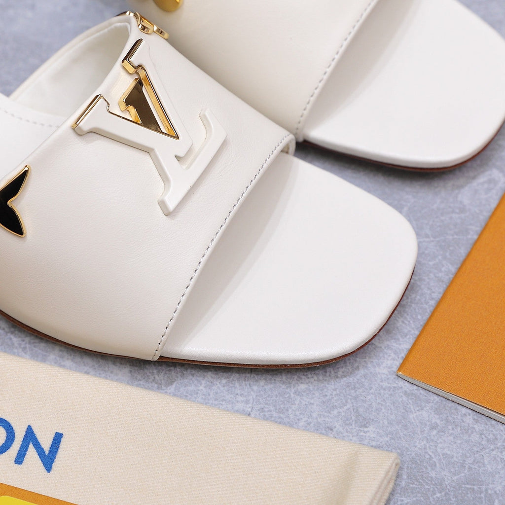 LV 26S BLOCK HEEL MULE SANDALS 55MM IN IVORY WHITE CALFSKIN GOLD HARDWARE