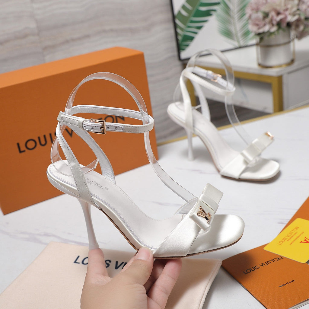 LV 26S 6AM SANDALS 90MM IN WHITE SATIN WITH BOW