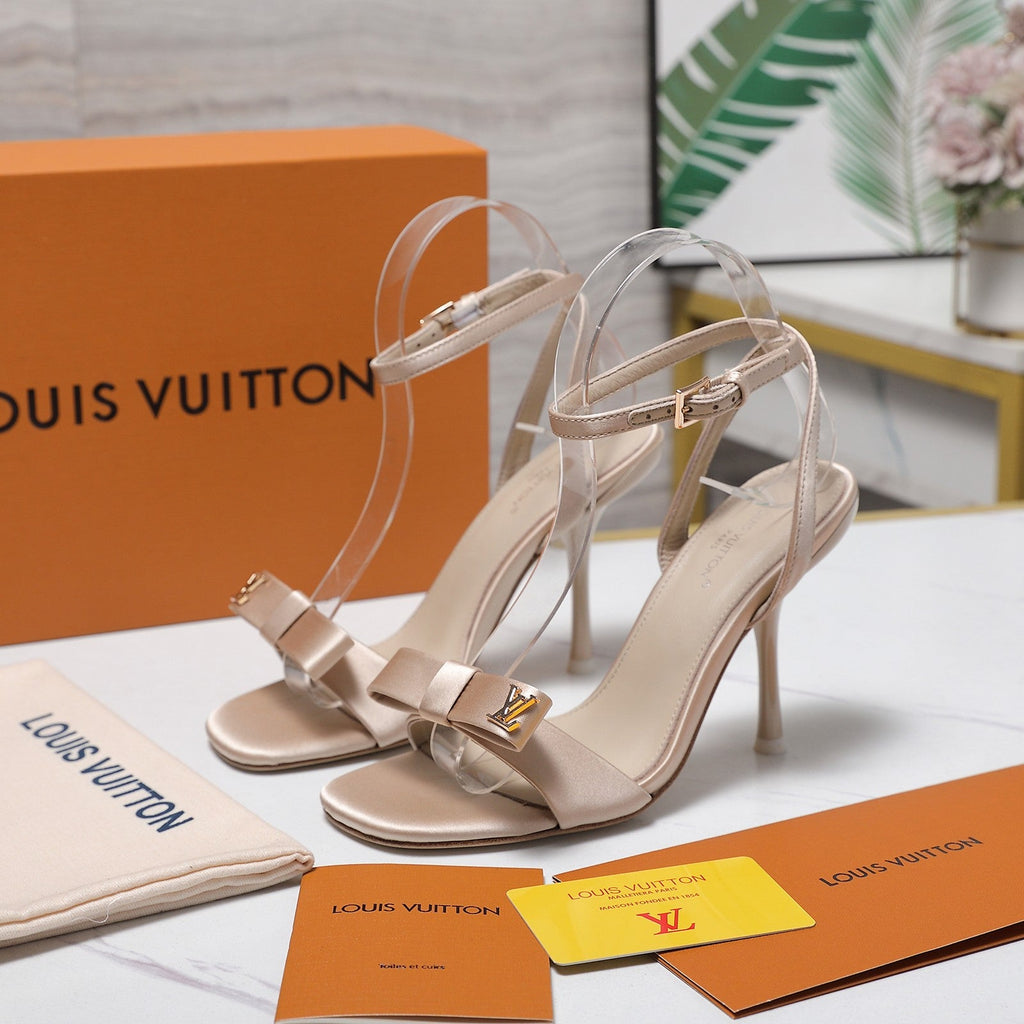 LV 26S 6AM SANDALS 90MM IN NUDE PINK SATIN WITH BOW