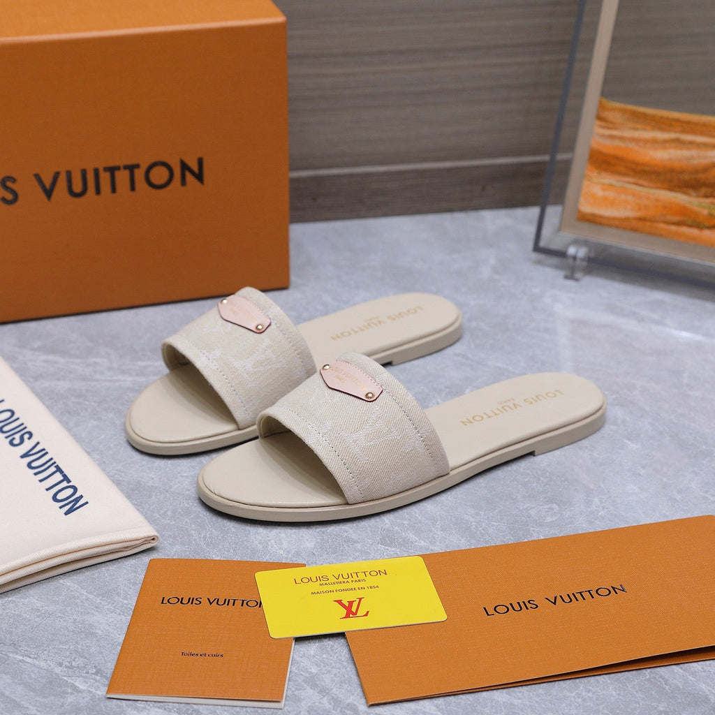 LV 26S FLAT SLIDE SANDALS IN NUDE BEIGE MONOGRAM CANVAS AND CALFSKIN