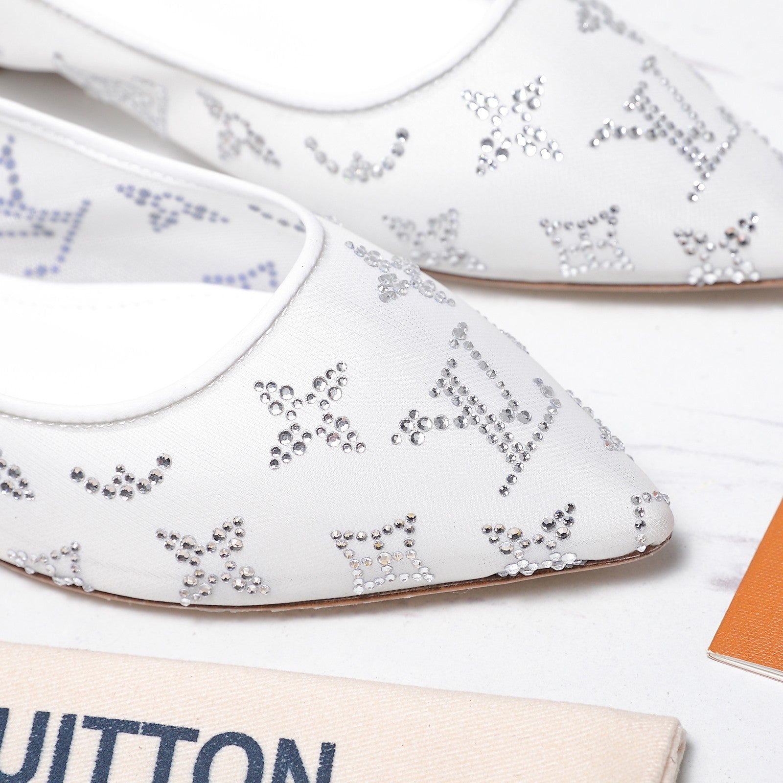 LV 26S GALA FLAT BALLERINA IN WHITE MESH WITH WITH RHINESTONES