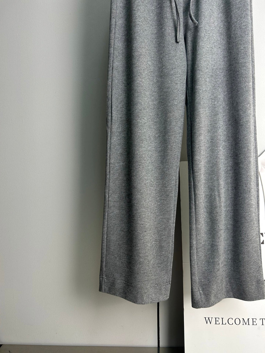 ALO WIDE-LEG TROUSERS STYLE 161