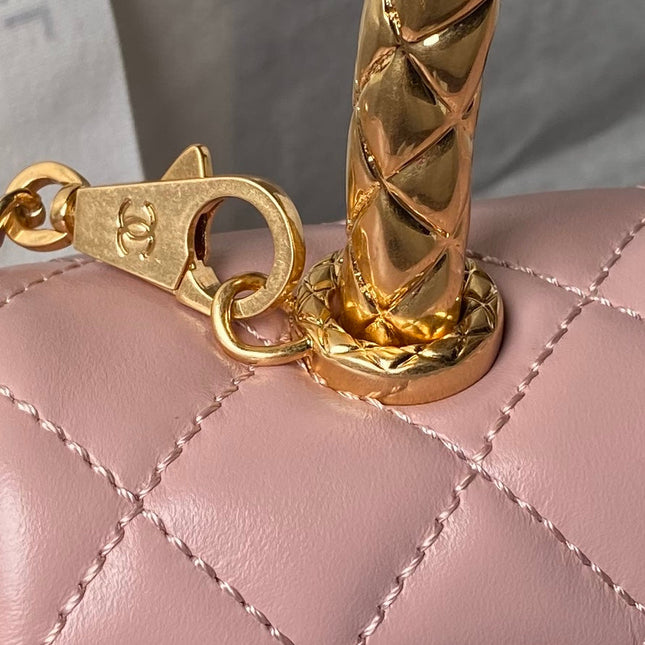 CHANEL 25S CLASSIC COCO HANDLE BAG 23 CM IN LIGHT PINK LAMBSKIN WITH GOLD HARDWARE