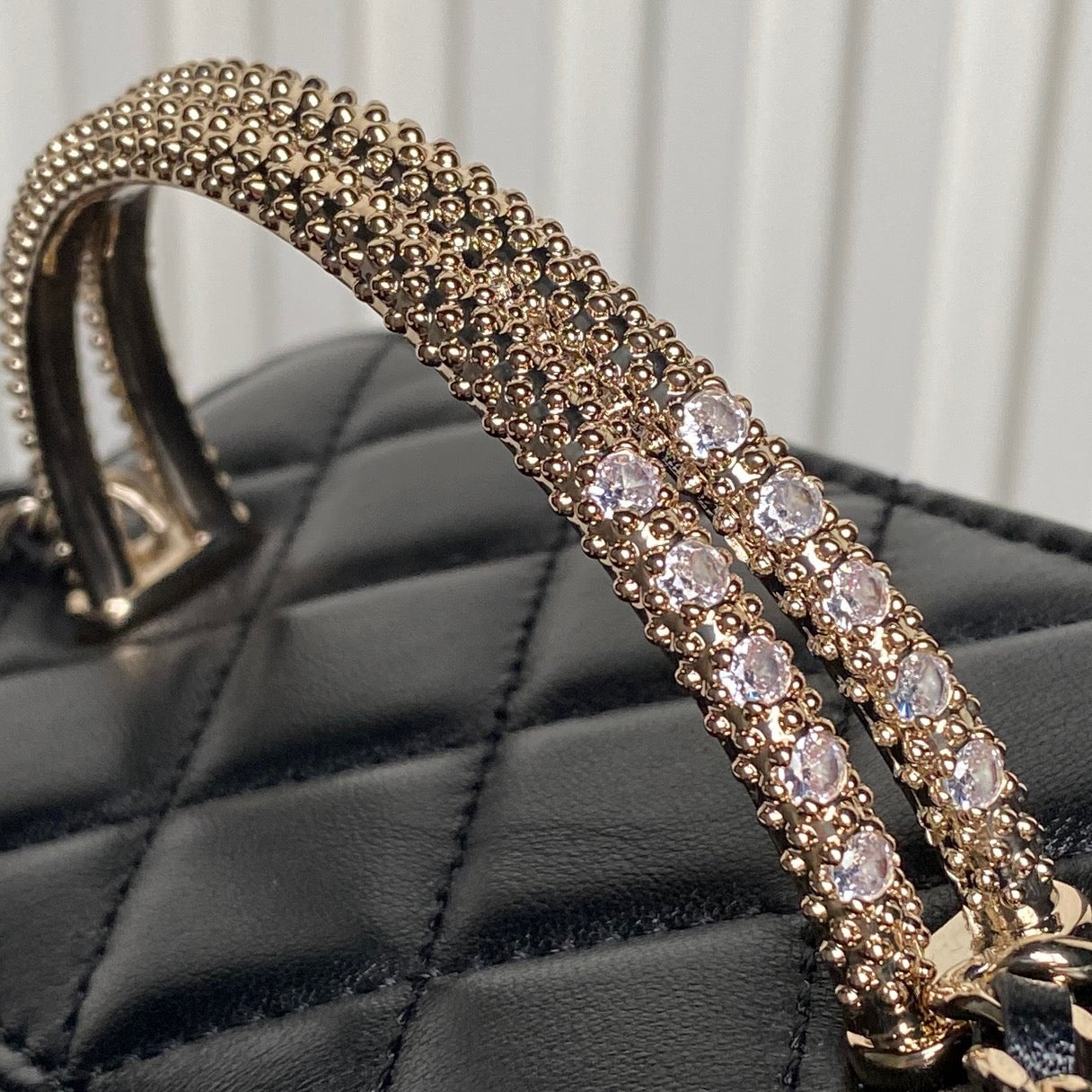 CHANEL 25S VANITY CASE 17 IN BLACK LAMBSKIN GOLD HARDWARE