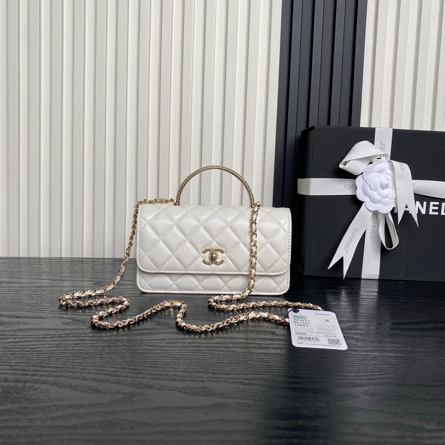 CHANEL 25S MINI FLAP BAG WITH TOP HANDLE 18 IN WHITE LAMBSKIN GOLD HARDWARE