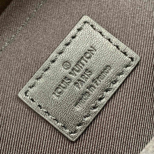 LV 26S S LOCK CROSSBODY BAG 22 IN BROWN EMBOSSED TAURILLON LEATHER
