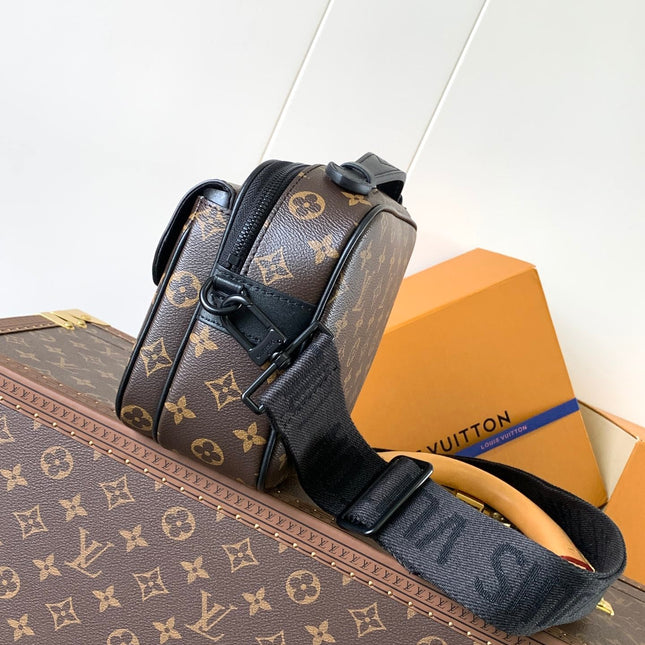 LV 26S S LOCK CROSSBODY BAG 22 IN BROWN EMBOSSED TAURILLON LEATHER
