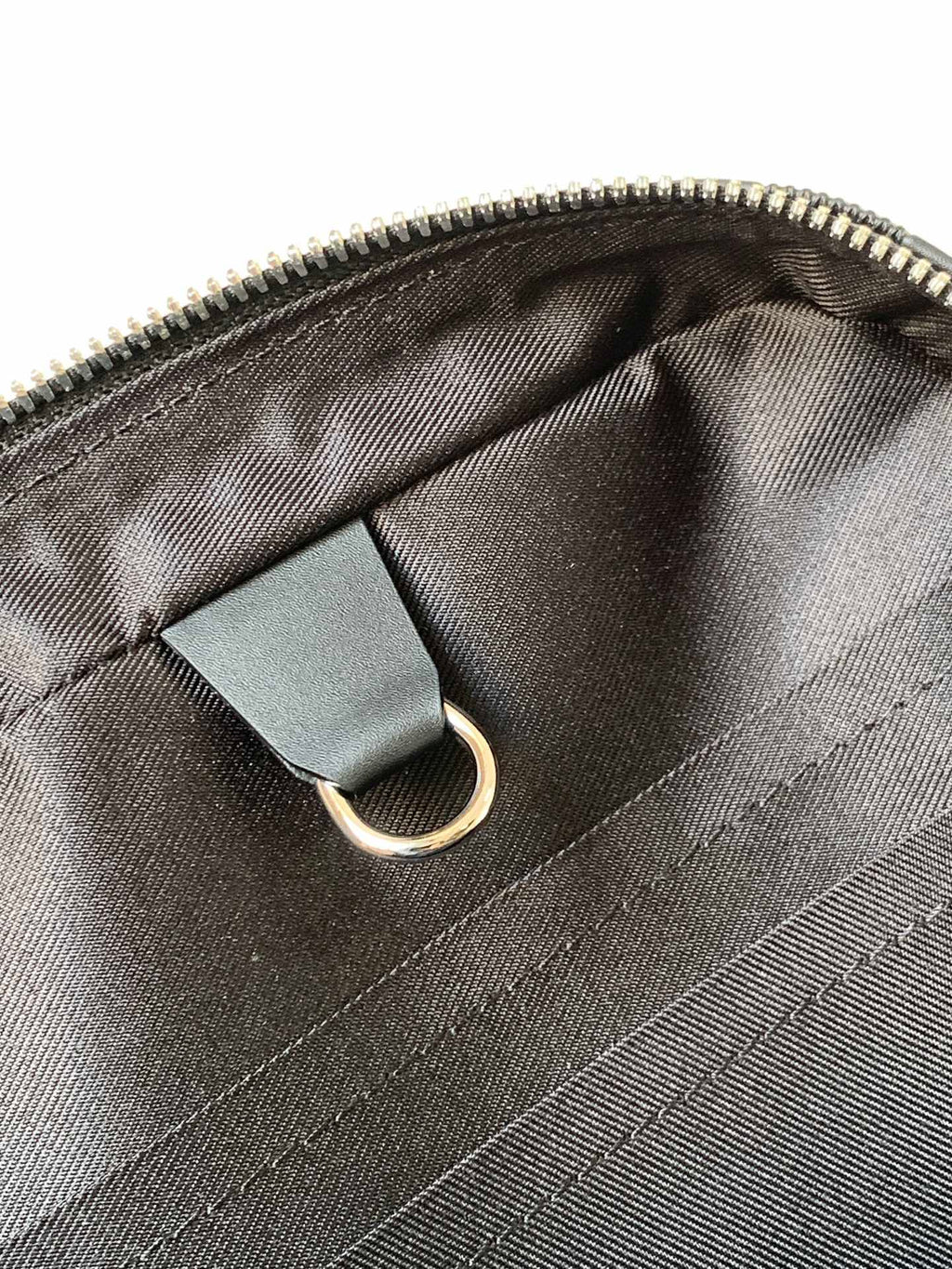 LV 25S PORTE- DOCUMENTS VOYAGE 41 IN BLACK EMBOSSED DAMIER INFINI CALFSKIN