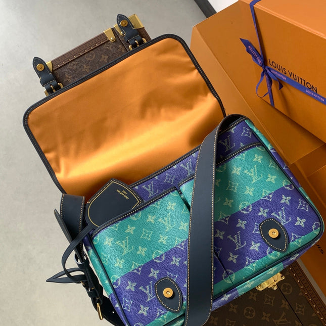 LV 26S CROSSBODY BAG 35 IN BLUE WITH LIGHT BLUE ACCENTS COATED CANVAS