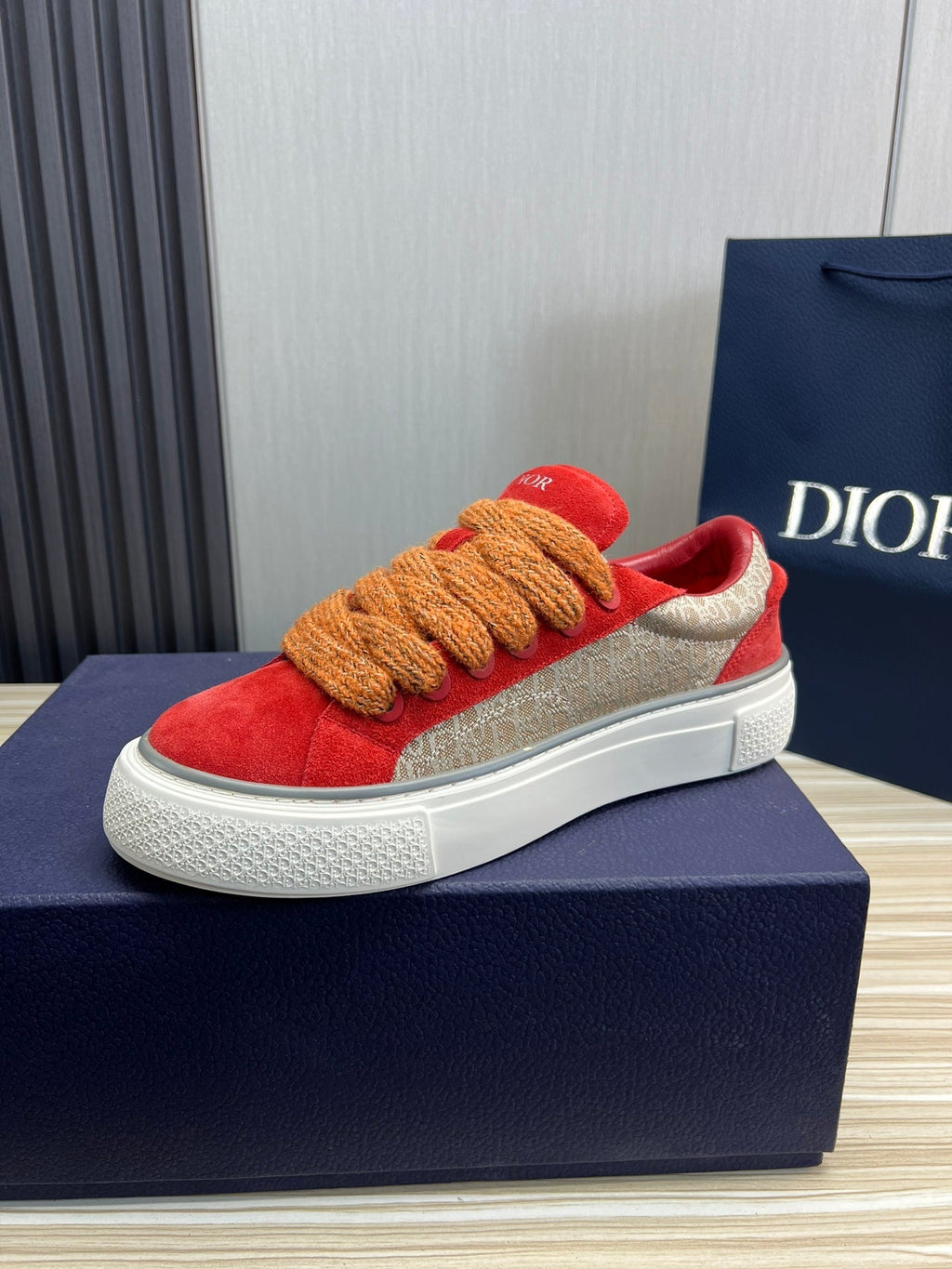 CD B33 SNEAKER RED AND BROWN SUEDE