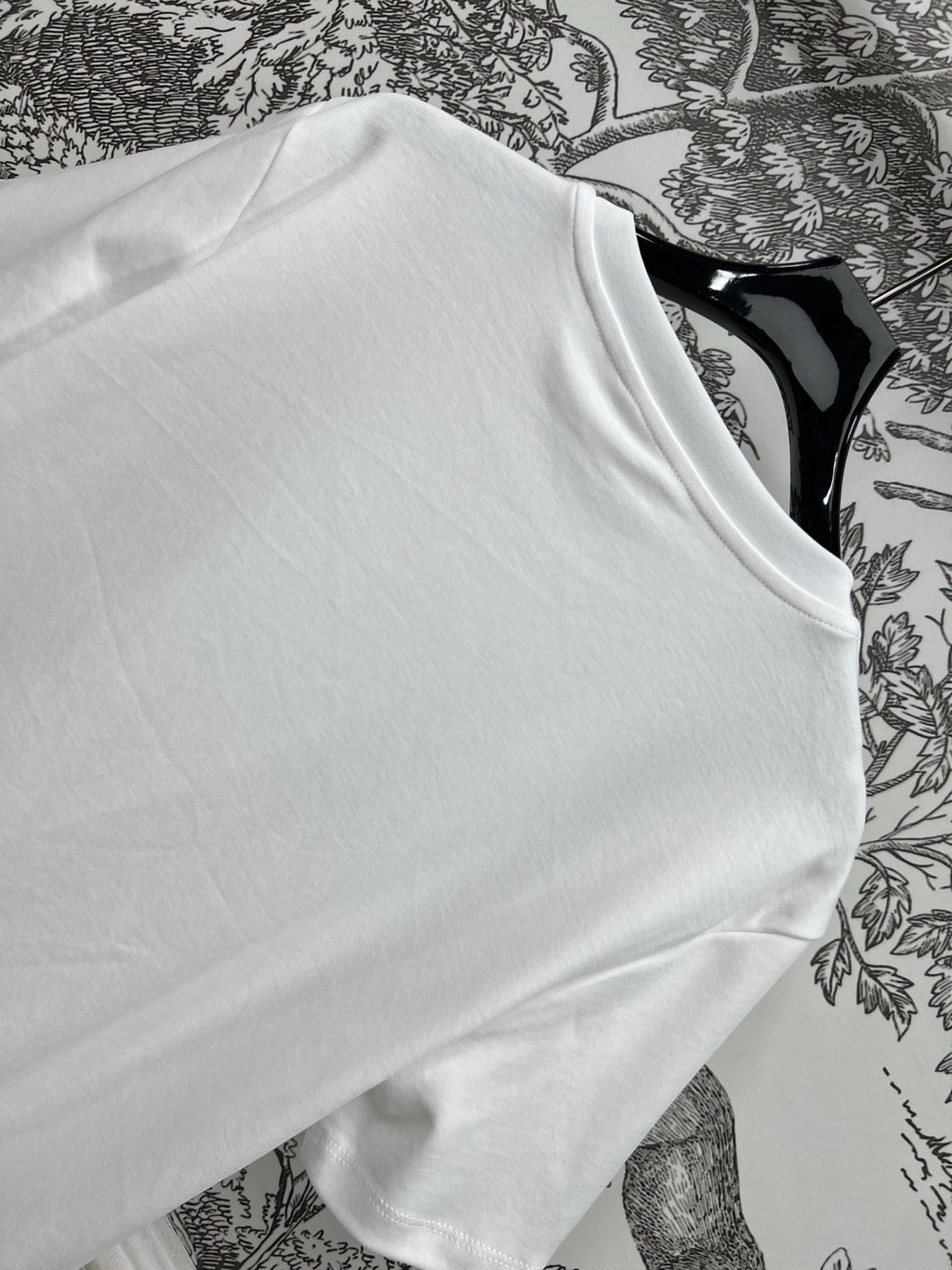 LV 25S SHORT SLEEVE T-SHIRT WITH EMBROIDERED LOGO 263036