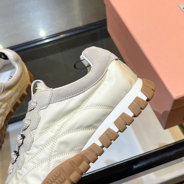 MIUMIU 26S SNEAKERS IN IVORY WHITE FABRIC AND SUEDE