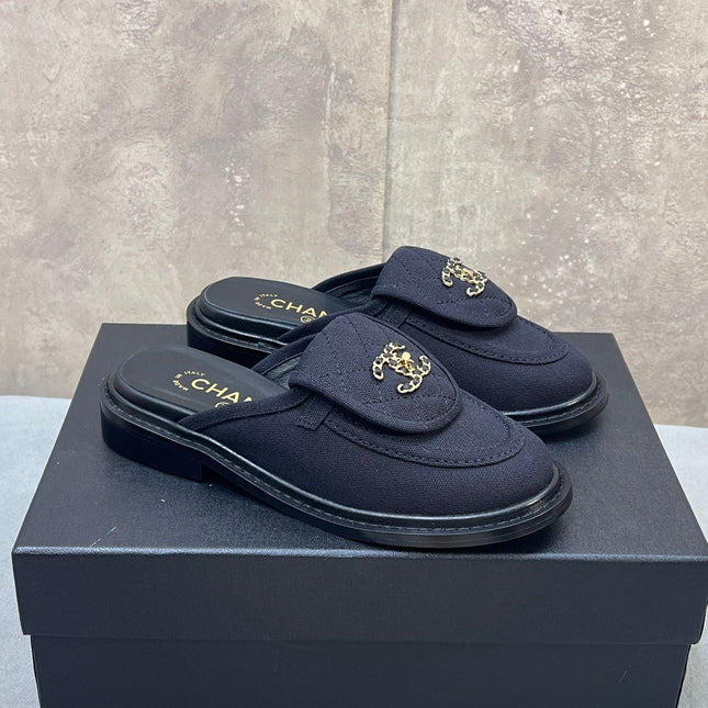 CHANEL 26S MULE LOAFERS IN BLACK CANVAS WITH QUILTED FLAP & CHAIN CC LOGO