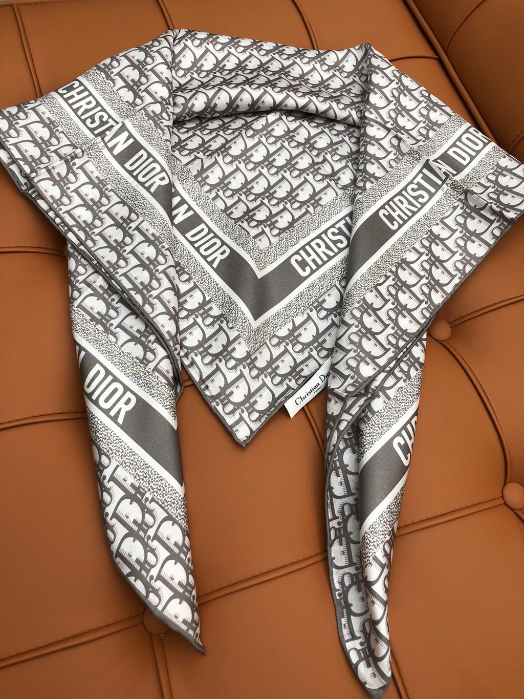 DIOR SCARF 90 IN SILK 704590
