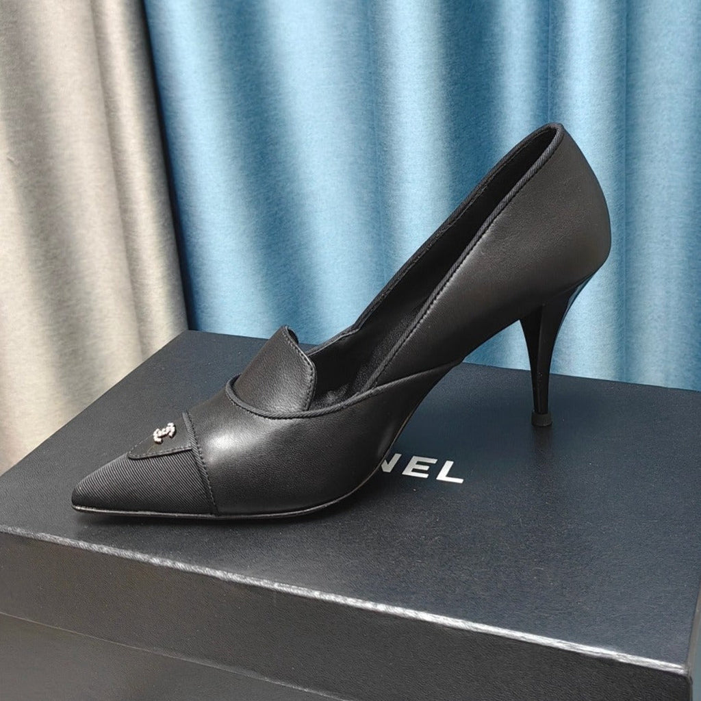 HIGH HEELS IN BLACK SHEEPSKIN