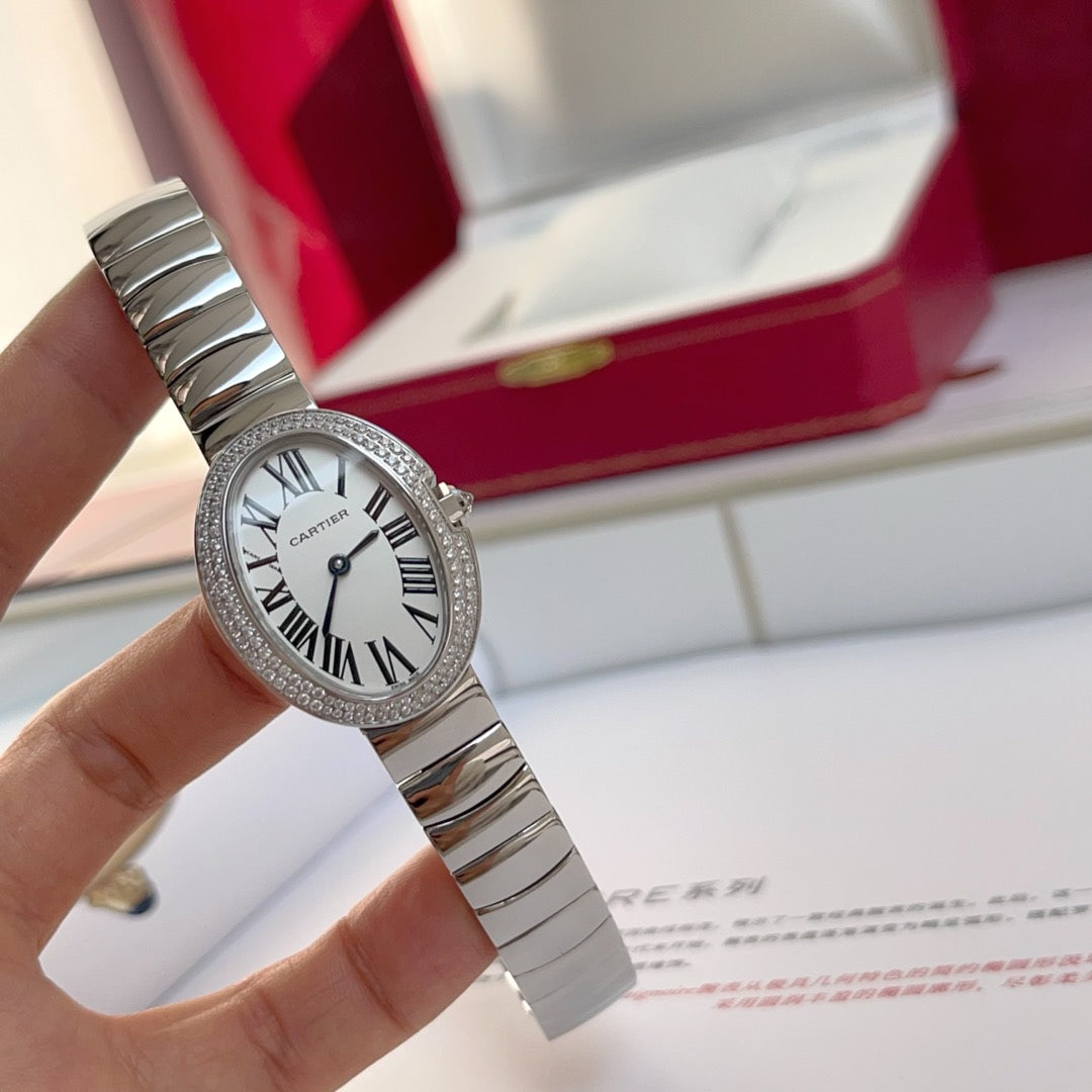 BAIGNOIRE DE CARTIER – OVAL SHAPE SILVER WITH SINGLE LINE DIAMONDS