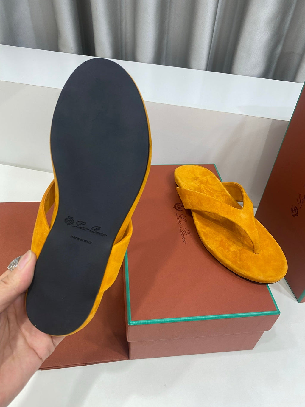 LP 26S THONG SANDALS IN MUSTARD YELLOW SUEDE