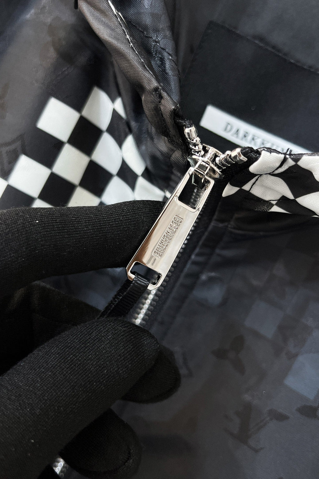 LV HOODED JACKET BLACK AND WHITE DAMIER 239118