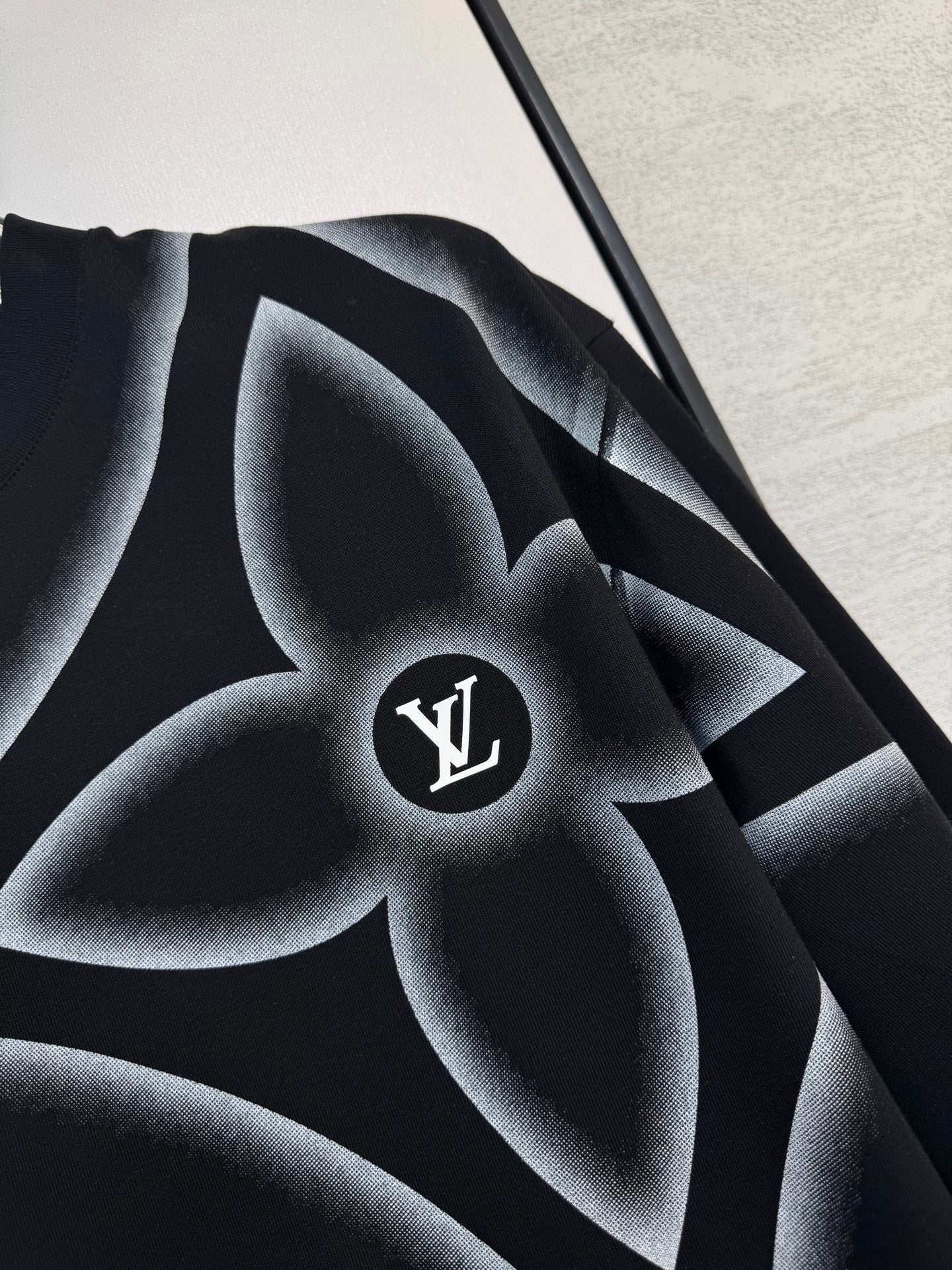 LV BLACK COTTON T-SHIRT 238913