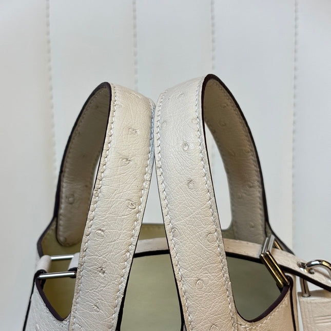 HM 25S PICOTIN LOCK 14 CM IN CREAM WHITE OSTRICH WITH SILVER HARDWARE