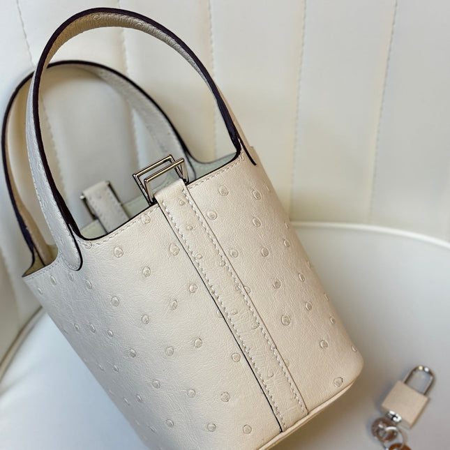 HM 25S PICOTIN LOCK 14 CM IN CREAM WHITE OSTRICH WITH SILVER HARDWARE