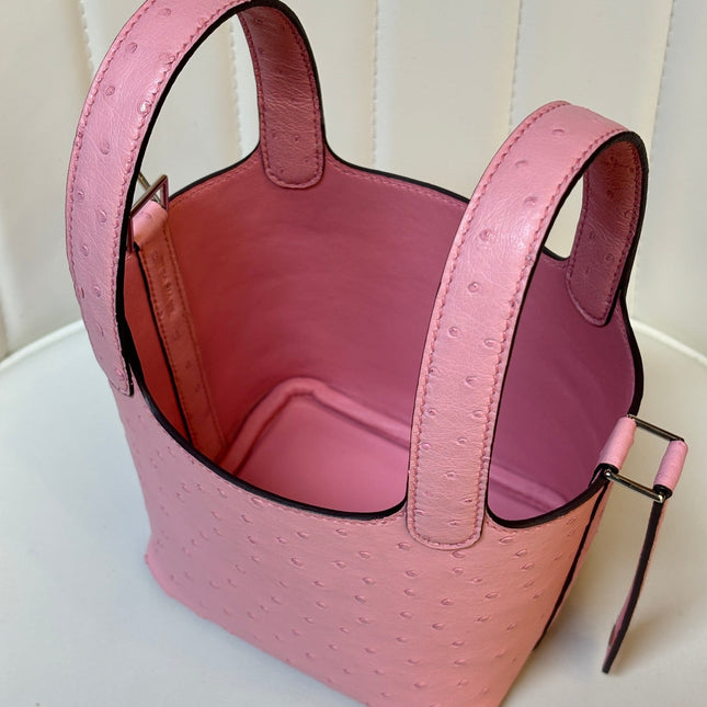 HM 25S PICOTIN LOCK 14 CM IN PINK OSTRICH WITH SILVER HARDWARE