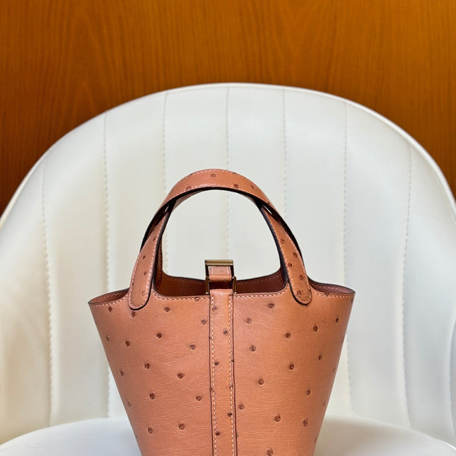 HM 25S PICOTIN LOCK 14 CM IN LIGHT CLAY ORANGE OSTRICH WITH GOLD HARDWARE