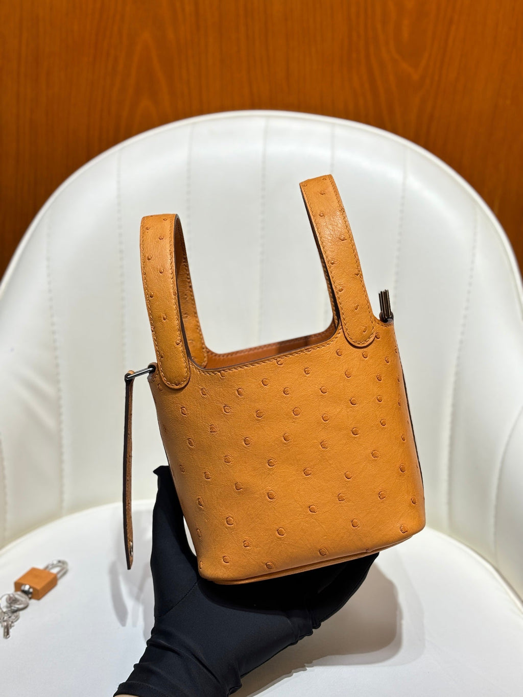 HM 25S PICOTIN LOCK 14 CM IN BURNT ORANGE OSTRICH WITH SILVER HARDWARE