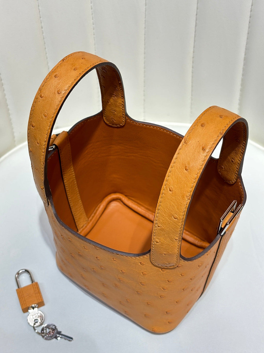 HM 25S PICOTIN LOCK 14 CM IN BURNT ORANGE OSTRICH WITH SILVER HARDWARE