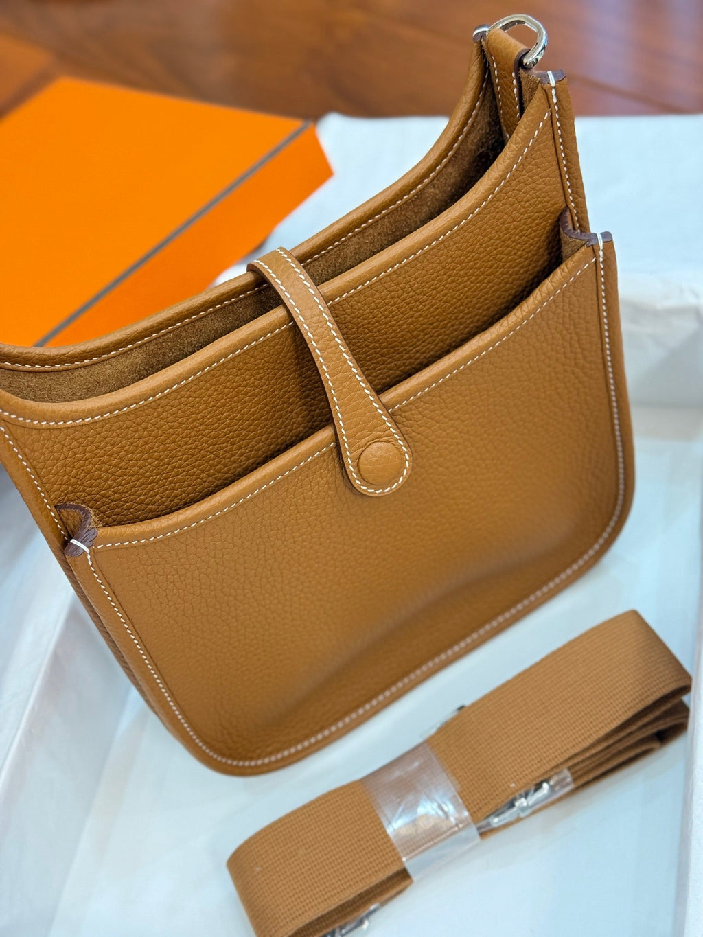 HM 26S EVELYNE BAG 23CM IN ORANGE BROWN GRAINED CALFSKIN