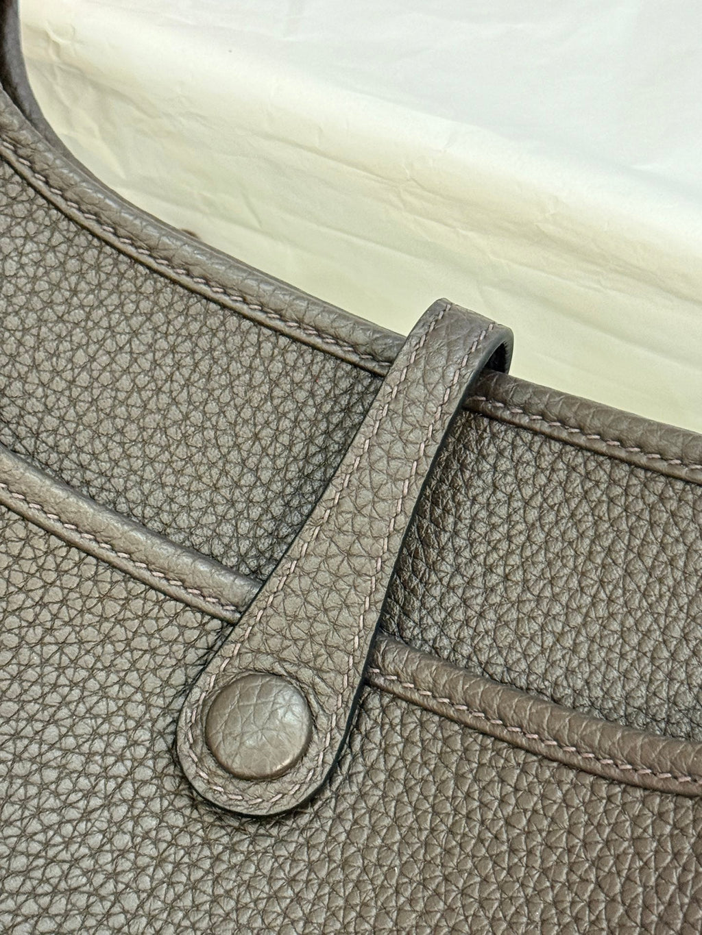 HM 26S EVELYNE BAG 23MM IN DARK BROWN GRAINED CALFSKIN