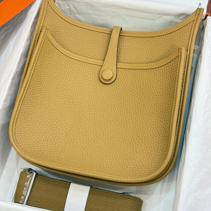 HM 26S EVELYNE BAG 23MM IN GOLDEN BROWN GRAINED CALFSKIN