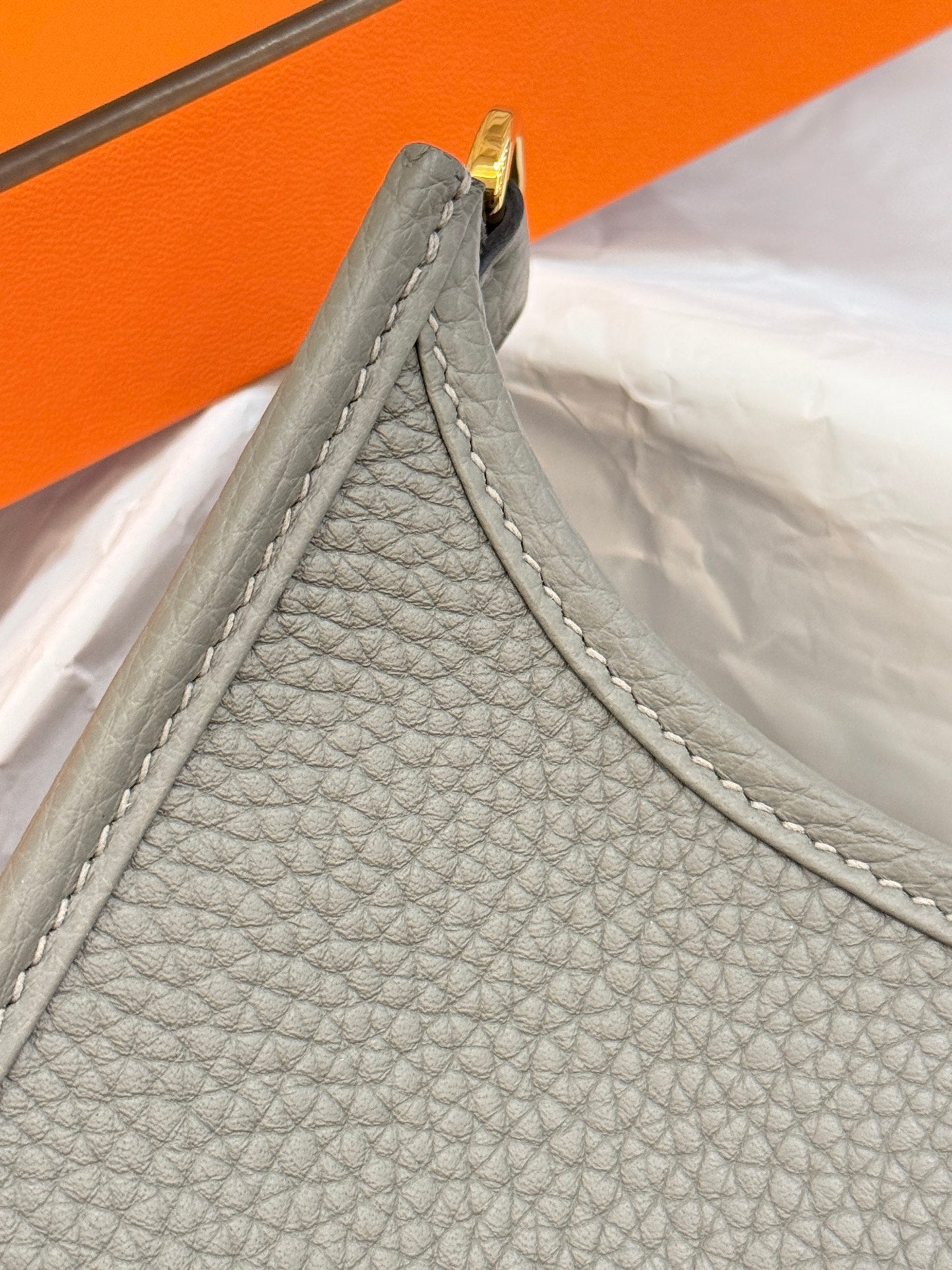 HM 26S EVELYNE BAG 23CM IN GRAY GRAINED CALFSKIN